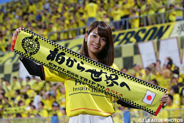 【ＡＣＬ２０１５ 準々決勝 第1戦 柏vs広州恒大】柏をサポートするＪリーグ女子マネージャーの佐藤美希さん（2/15）