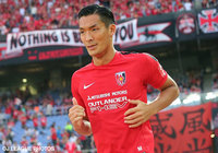 【明治安田Ｊ１ ２ｎｄ 第9節 横浜FMvs浦和】ウォーミングアップを行う槙野　智章（浦和）（3/22）