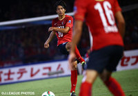 【明治安田Ｊ１ ２ｎｄ 第9節 川崎Ｆvs鹿島】ボールを操る、柴崎　岳（鹿島）（12/22）