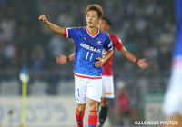 【明治安田Ｊ１ ２ｎｄ 第9節 横浜FMvs浦和】２ゴールをマークした齋藤　学（横浜FM）（16/22）