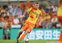 【明治安田Ｊ１ ２ｎｄ 第9節 清水vsFC東京】試合終盤にミッチェル　デューク（清水）が放った一撃はサイドネットを突いた（6/6）