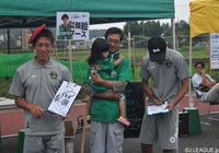 小谷画伯といっしょに似顔絵教室！が開催され、小谷　祐喜とファン・サポーターが楽しく似顔絵を描いた【明治安田Ｊ３ 第27節 相模原vs盛岡】（1/3）