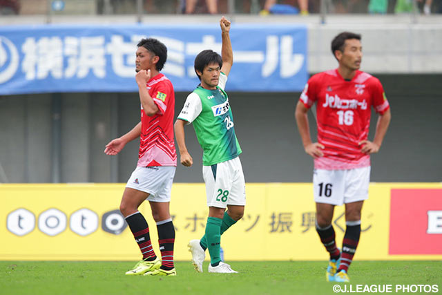 交代出場直後に貴重な同点ゴールを決めた成田　恭輔（相模原）【明治安田Ｊ３ 第27節 相模原vs盛岡】（3/3）