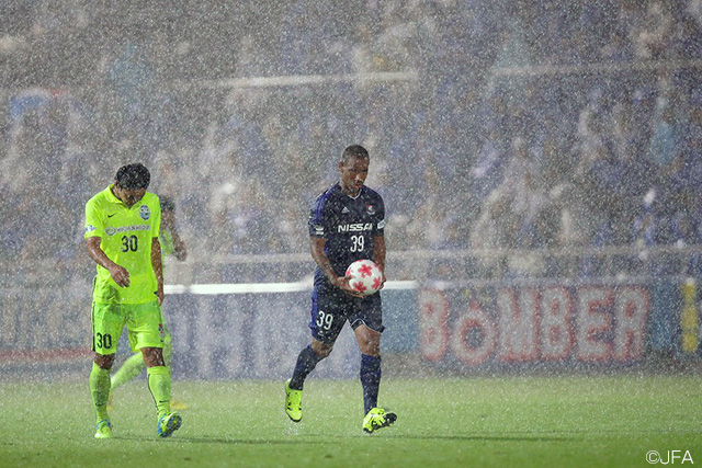 53分にアデミウソンのゴールで同点に追いついた横浜FM【天皇杯 2回戦 横浜FMvs滋賀】（3/4）