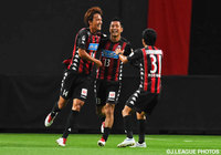 2得点を挙げ、勝利の原動力となった内村　圭宏（札幌 #13）【明治安田Ｊ２ 第31節 札幌vs横浜FC】（2/4）