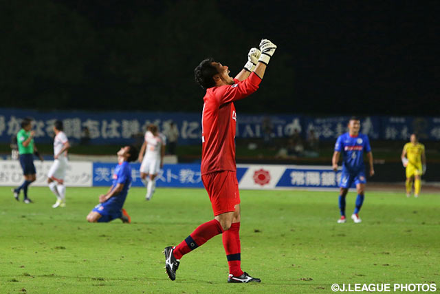 本間　幸司を中心に最後までゴールを死守した水戸【明治安田Ｊ２ 第31節 水戸vs大宮】（4/4）