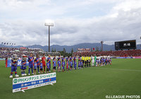 明治安田Ｊ１ 2nd 第11節 甲府vs鹿島【故デットマール・クラマー氏を偲ぶ黙祷】