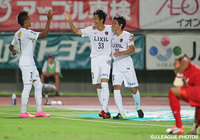 巧みなヘディングシュートで決勝点を流し込んだ金崎　夢生（鹿島 #33）【明治安田Ｊ１ 2nd 第11節 甲府vs鹿島】（4/5）