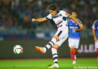 ペナルティエリア手前からシュートで先制点を狙った東　慶悟（FC東京）【明治安田Ｊ１ 2nd 第11節 横浜FMvsFC東京】（8/15）