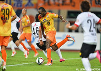 この試合最多6本のシュートを放ったピーター　ウタカ（清水）【明治安田Ｊ１ 2nd 第11節 清水vs浦和】（4/5）