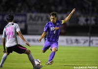 両チーム最多3本のシュートを放った青山　敏弘（広島）【明治安田Ｊ１ 2nd 第11節 広島vs鳥栖】（3/5）