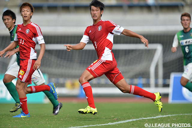 交代出場で同点ゴールを決めた大津　耀誠（J-22）【明治安田Ｊ３ 第29節 相模原vsJ-22】（1/2）