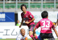 先制からわずか1分後に追加点を挙げた矢島　慎也（岡山）【明治安田Ｊ２ 第32節 岡山vs群馬】（2/3）