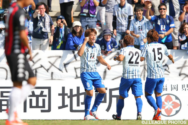 同点ゴールを頭で流し込んだ中原　貴之【明治安田Ｊ２ 第32節 福岡vs札幌】（2/3）