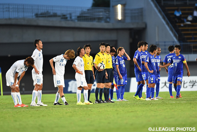 最後まで互いに譲らぬ一戦はスコアレスドローで終了【明治安田Ｊ２ 第33節 徳島vs横浜FC】（3/3）