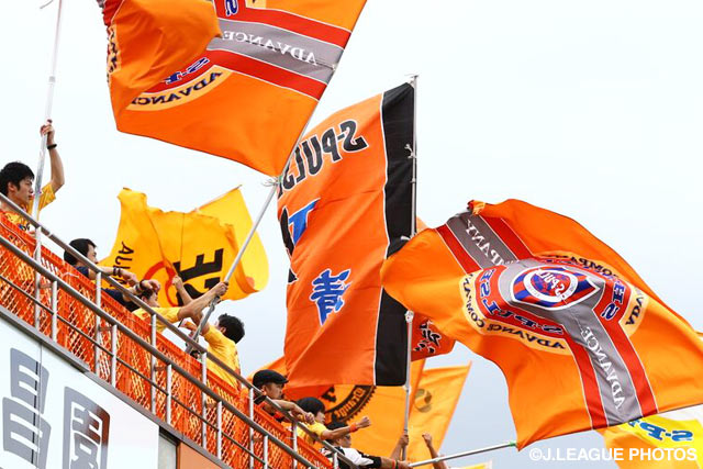 キックオフを前にヒートアップする清水のファン・サポーター【明治安田Ｊ１ 2nd 第12節 清水vs広島】（4/15）