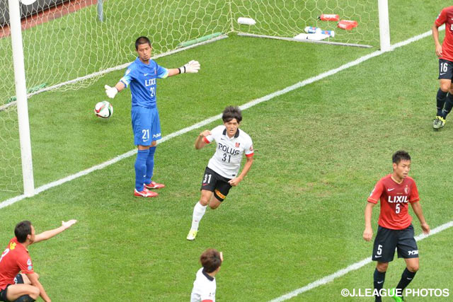 失点からわずか3分後に同点ゴールを決めた高木　俊幸（浦和）【明治安田Ｊ１ 2nd 第12節 鹿島vs浦和】（7/15）