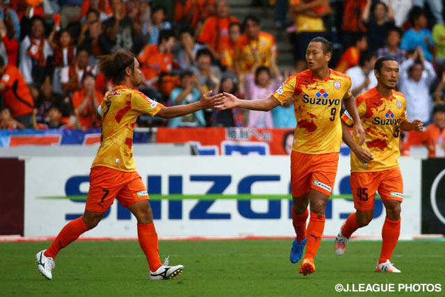 鄭　大世（#9）の2試合連続得点で1点を返した清水【明治安田Ｊ１ 2nd 第12節 清水vs広島】（9/15）