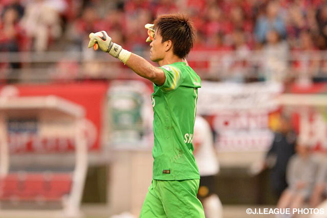 鹿島の猛攻をしのぎ、リードを守り切った西川　周作（浦和）【明治安田Ｊ１ 2nd 第12節 鹿島vs浦和】（13/15）