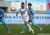 何度も鋭いドリブルを見せ、決勝点をアシストした阿部　拓馬（甲府）【明治安田Ｊ１ 2nd 第12節 鳥栖vs甲府】（2/5）