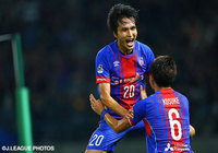 巧みなヘディングシュートで先制点を決めた前田　遼一（FC東京）【明治安田Ｊ１ 2nd 第12節 FC東京vs松本】（3/5）