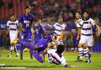 ゴールへの執念を見せたドウグラス（広島）【明治安田Ｊ１ 2nd 第13節 広島vsFC東京】（11/15）