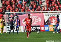 83分に逆転ゴールを決めた清武　功暉（熊本）【明治安田Ｊ２ 第35節 長崎vs熊本】（2/3）