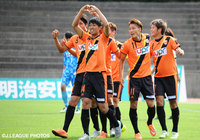 今季6点目となる追加点を挙げた小塚　和季（山口）【明治安田Ｊ３ 第32節 山口vs相模原】（2/2）