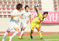 最後までゴールを死守した今野　太祐（琉球）【明治安田Ｊ３ 第32節 琉球vs藤枝】（2/2）