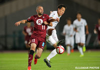 レアンドロ（神戸）へのボールをカットする昌子　源（鹿島）【ＹＮＣ 準決勝 第1戦 神戸vs鹿島】（13/15）