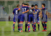 本田の先制ゴールに歓喜の輪が生まれる【ロシアW杯 アジア2次予選 シリアvs日本】（5/10）