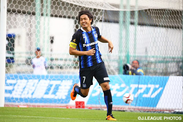 前線への飛び出しで先制点を誘った遠藤　保仁（Ｇ大阪）【明治安田Ｊ１ 2nd 第14節 Ｇ大阪vs浦和】（7/15）