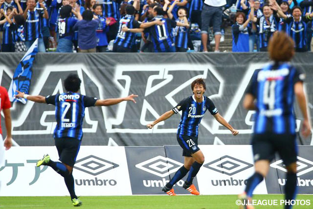 交代出場からわずか3分後に追加点を決めた長沢　駿（Ｇ大阪）【明治安田Ｊ１ 2nd 第14節 Ｇ大阪vs浦和】（11/15）