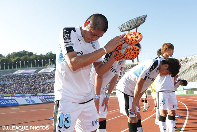 川崎Ｆは同点に追いつくも土壇場で突き放され、5連勝ならず【明治安田Ｊ１ 2nd 第14節 広島vs川崎Ｆ】（14/15）