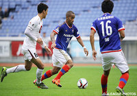 強烈なシュートで同点弾を決めたアデミウソン（横浜FM）【明治安田Ｊ１ 2nd 第14節 横浜FMvs神戸】（3/5）