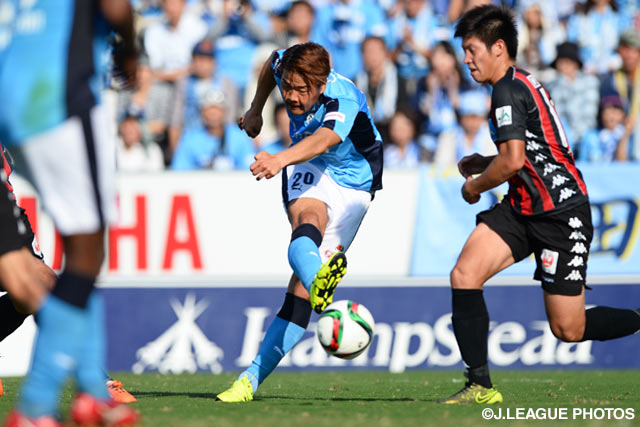 試合を決定づける3点目を決めた森島　康仁（磐田）【明治安田Ｊ２ 第37節 磐田vs札幌】（3/3）