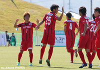 4分に佐藤　祥（#25）のゴールで幸先良く先制した秋田【明治安田Ｊ３ 第34節 鳥取vs秋田】（1/2）