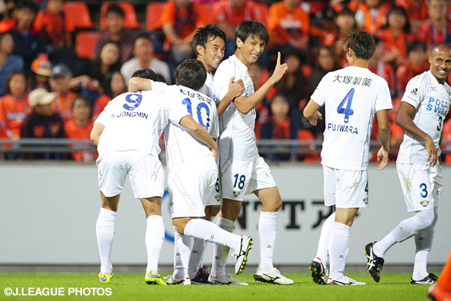 佐藤　晃大（#18）の逆転ゴールで首位大宮を破った徳島【明治安田Ｊ２ 第37節 大宮vs徳島】（3/3）