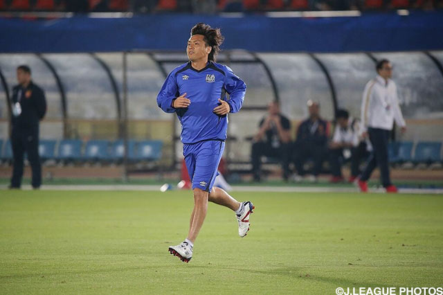 ウォーミングアップをする遠藤　保仁（Ｇ大阪）【ＡＣＬ 準決勝 第2戦 Ｇ大阪vs広州恒大】（6/17）