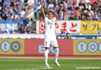 ドウグラスの今季リーグ戦17得点目となるゴールで先制した広島【明治安田Ｊ１ 2nd 第15節 甲府vs広島】（6/15）