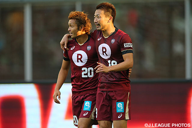 ハットトリックの大活躍で勝利に導いた渡邉　千真（神戸 右）【明治安田Ｊ１ 2nd 第15節 神戸vs山形】（3/5）