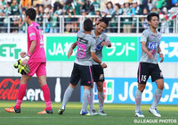 逆転勝利で年間順位15位以上を決めた鳥栖【明治安田Ｊ１ 2nd 第15節 松本vs鳥栖】（4/5）