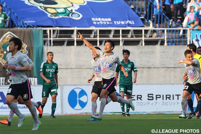 華麗な同点ゴールを挙げた谷口　博之（鳥栖）【明治安田Ｊ１ 2nd 第15節 松本vs鳥栖】（2/5）
