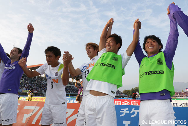 破竹のアウェイ7連勝で年間2位以内を確定させた広島【明治安田Ｊ１ 2nd 第15節 甲府vs広島】（15/15）