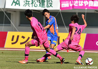 途中出場で果敢にゴールを狙った北川　滉平（長崎）【明治安田Ｊ２ 第38節 長崎vs水戸】（1/3）