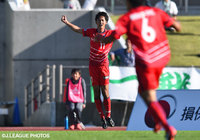 2ゴールで勝利の立役者となった井上　和馬（YS横浜）【明治安田Ｊ３ 第35節 相模原vsYS横浜】（1/2）