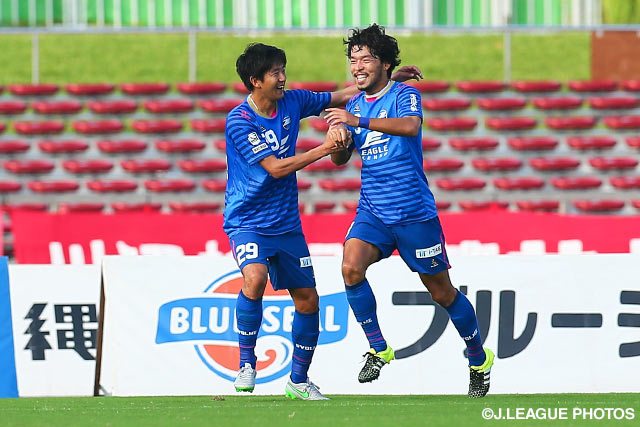 4試合連続ゴールで今季リーグ戦得点数を11に伸ばした鈴木　孝司（町田 右）【明治安田Ｊ３ 第35節 琉球vs町田】（2/2）
