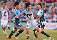 厳しいマークを受けるも、両チーム最多4本のシュートを放った押谷　祐樹（岡山）【明治安田Ｊ２ 第38節 横浜FCvs岡山】（1/3）