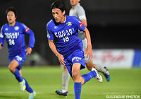 福岡ゴールをたびたび脅かした佐藤　晃大（徳島）【明治安田Ｊ２ 第38節 徳島vs福岡】（3/3）