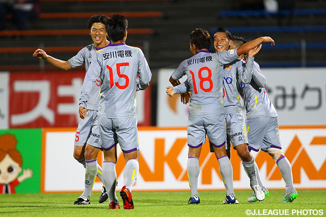 アウェイで大量４ゴールを奪った北九州が9位浮上【明治安田Ｊ２ 第38節 金沢vs北九州】（3/3）